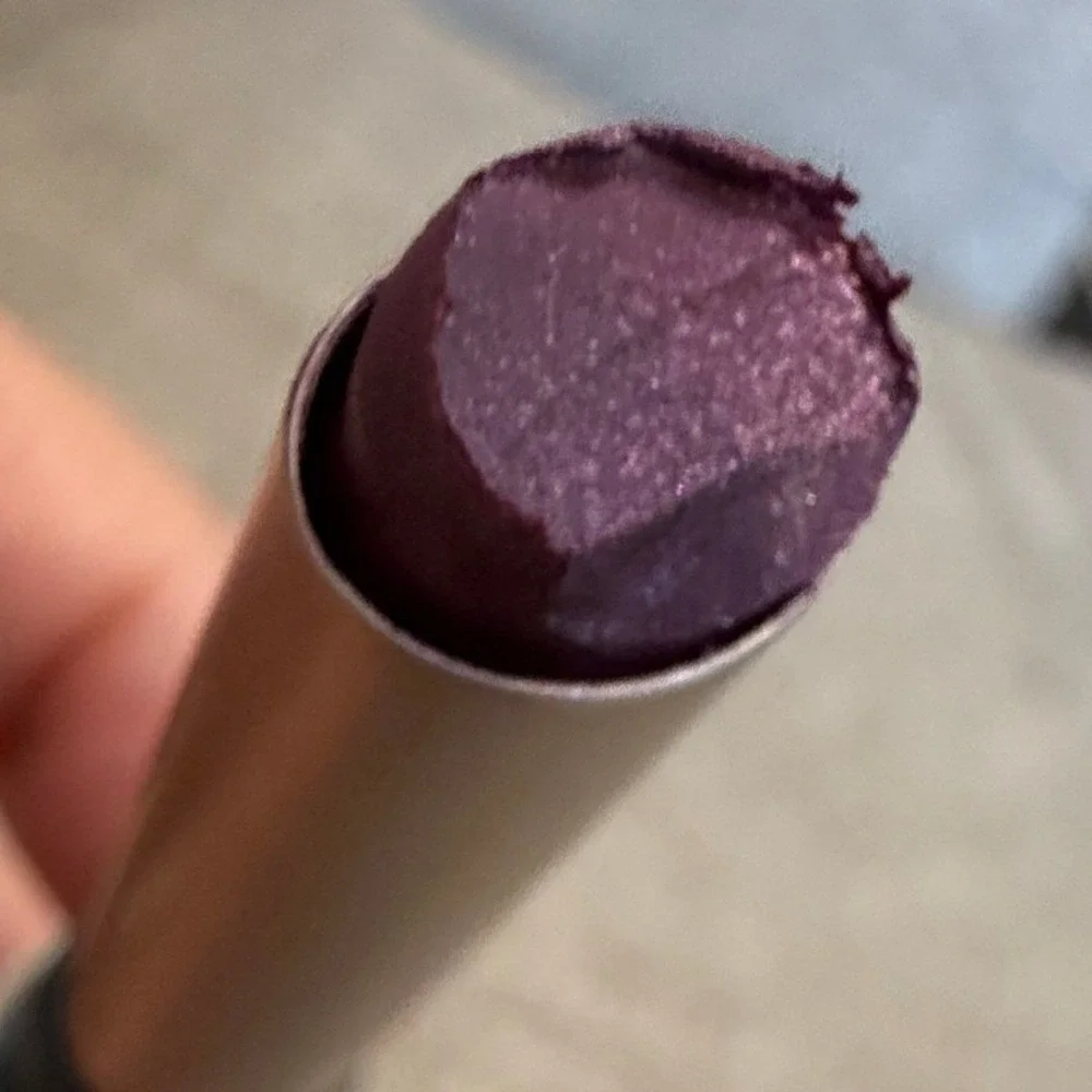 Mary Kay Lip Suede Luscious Plum Prune Exquise‎ 045782 Gold Slim Stick .07oz 2g